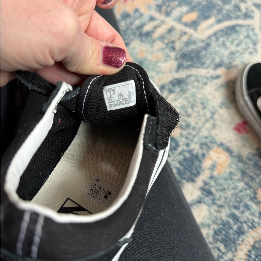 Vans Kids old skool Black & White Velcro Skate Shoes - Picture 4 of 4